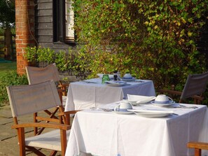 Restaurant - The Old Farmhouse (Milton Keynes)