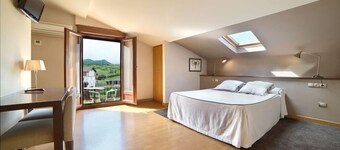 Hostal Izar-Ondo