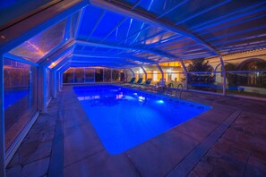 Piscine couverte, piscine extérieure