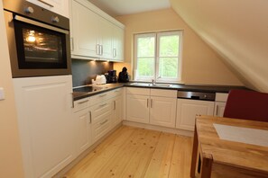 Apartment | Private kitchen | Fridge, oven, stovetop, dishwasher - Ferienwohnung Jonagold (Stade)