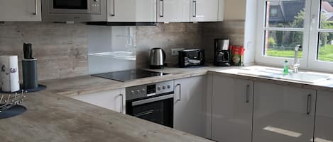 Apartment | Private kitchen | Fridge, microwave, oven, stovetop