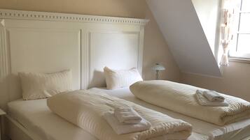 Apartment | 1 bedroom, individually furnished, free WiFi, bed sheets