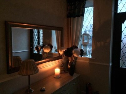 EsJays at Knowles House