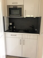 公寓 | 私人简易厨房 | 冰箱、微波炉、炉灶、茶具/咖啡用具