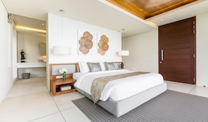 Luxury Villa | 5 bedrooms, in-room safe, desk, free WiFi
