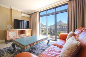 TV - Pristine Apartment in the Heart of Cape Town (Cape Town)