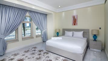 3 bedrooms, laptop workspace, cots/infant beds, free WiFi