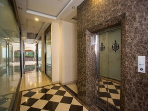 Interior - Hotel Residency (Jaoli)