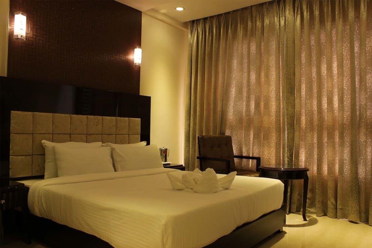 Deluxe Double Room | Desk, free WiFi