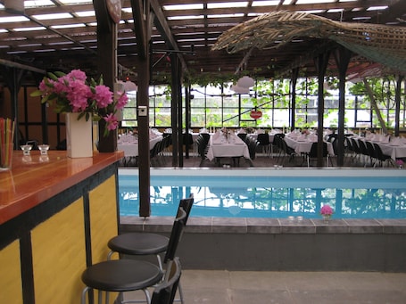 Una piscina techada