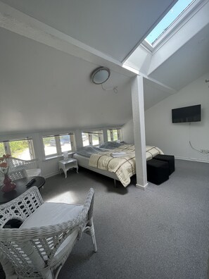 Safe på rommet, individuelt dekorert, individuelt innredet og lydisolert