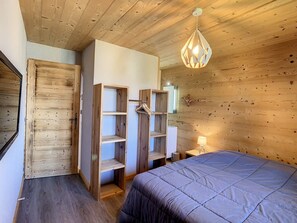3 bedrooms