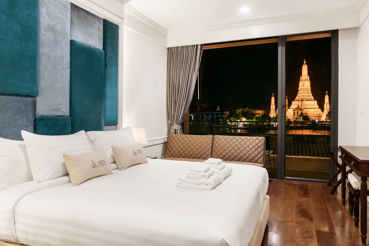Deluxe Double Room, River View