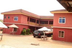 Front of property - Hamasei Hotel (Kintampo)