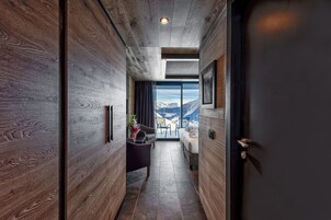 Superior Double or Twin Room, Terrace | Premium bedding, down comforters, minibar, in-room safe