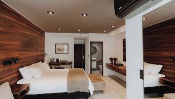 Suíte júnior | Roupas de cama premium, edredons de pluma, camas com colchões pillow-top