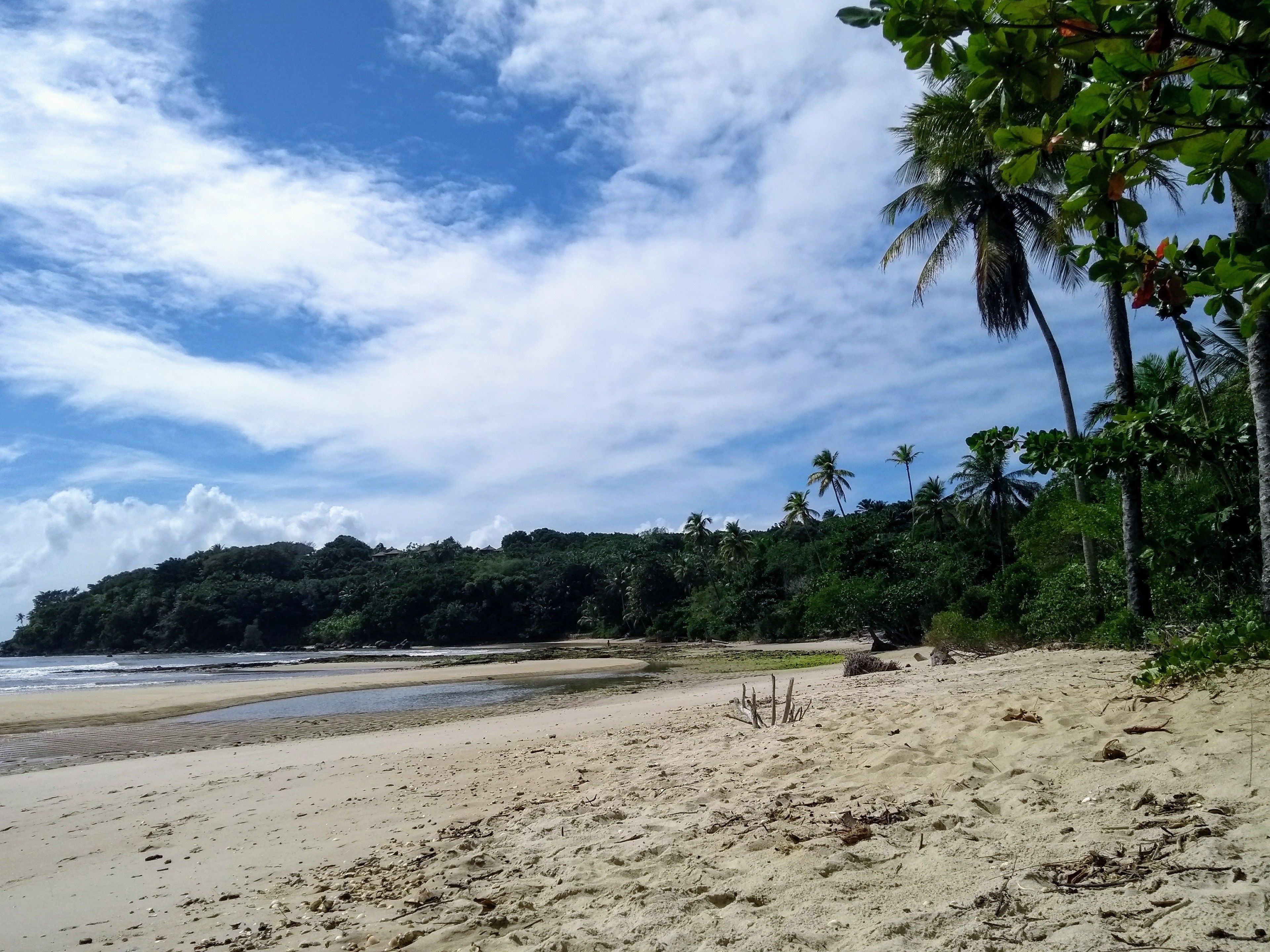 Beach nearby, beach bar