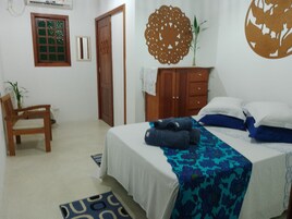 Deluxe Double Room | Desk, free WiFi, bed sheets