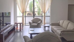 Living area - VIBE Hostels (Colombo)