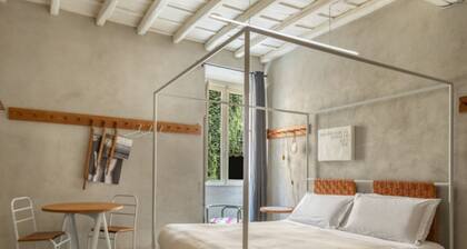 Room Standard - Urbana47