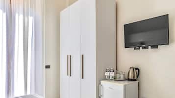 Double Room | Egyptian cotton sheets, premium bedding, down duvets, pillow-top beds