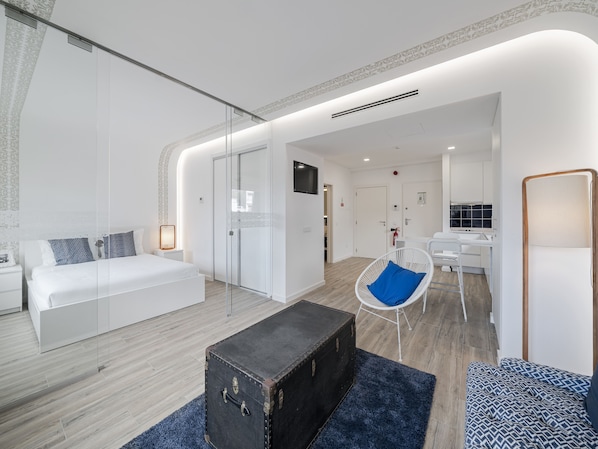 2 عدّة غرف نوم ومكواة/لوح كي وواي فاي وملاءات أسرّة