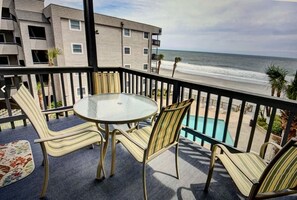 Outdoor dining - Beachfront/Pool Murrells/GardenCity/Surfside 
Wkly/MilitaryFirePoliceNurse Discs (Murrells Inlet)