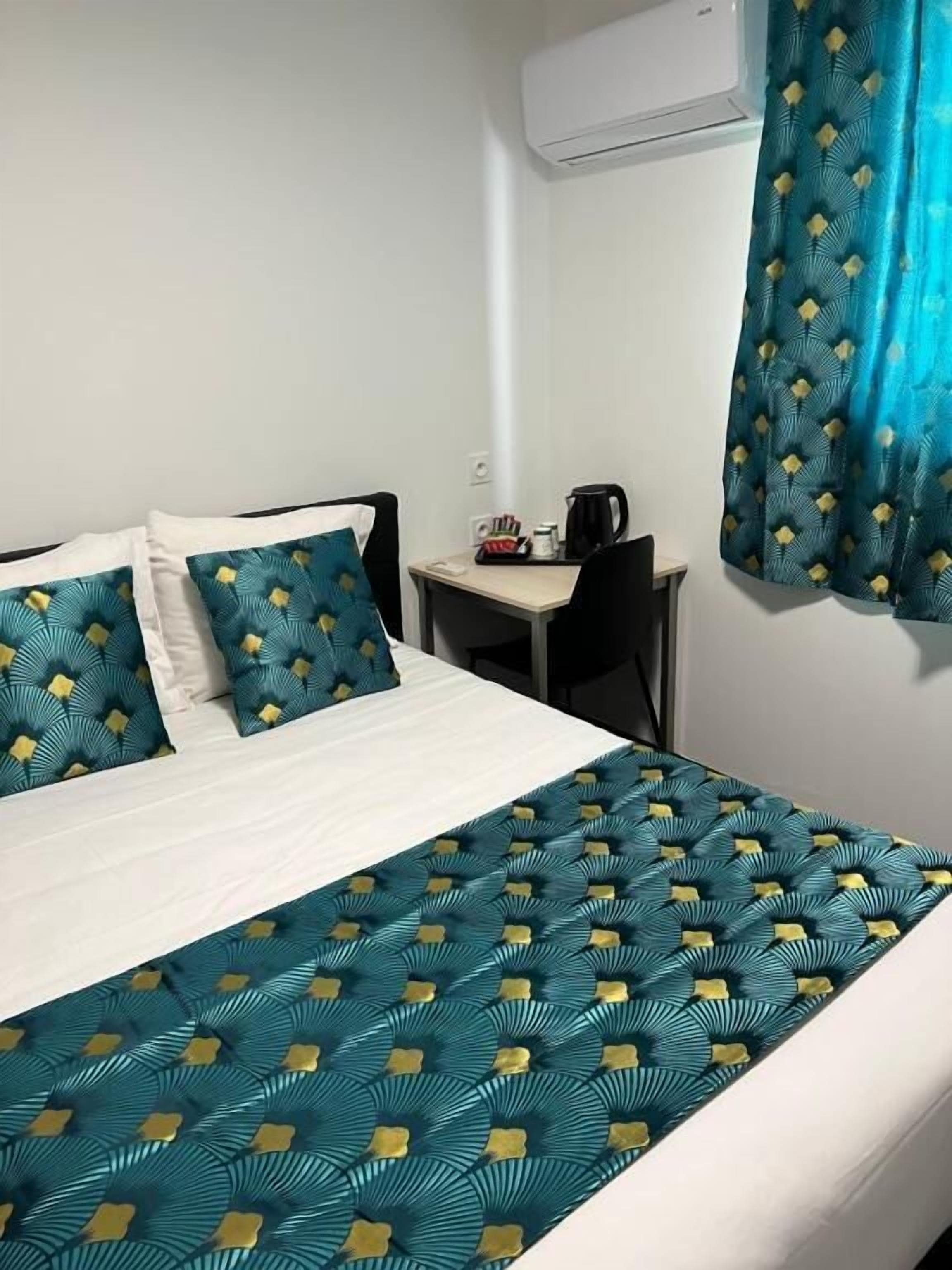 Chambre Double avec Salle de Bains Privative | Chambres insonorisées, Wi-Fi gratuit, draps fournis