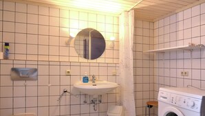 Ferienhaus | Badezimmer