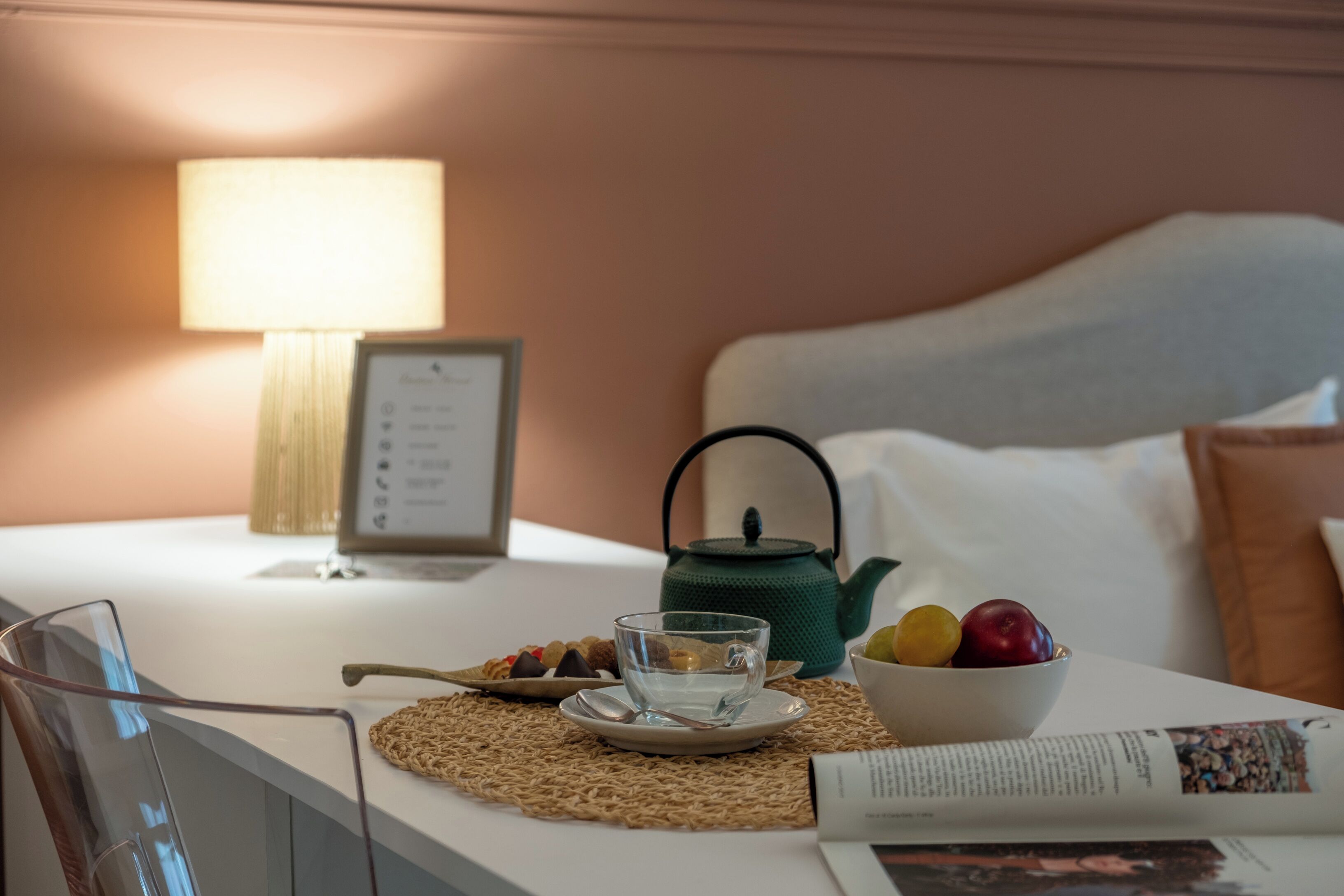 Standard Studio | Blackout drapes, iron/ironing board, WiFi (free), individually decorated