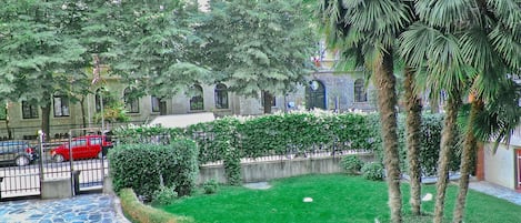 Ngoại thất
