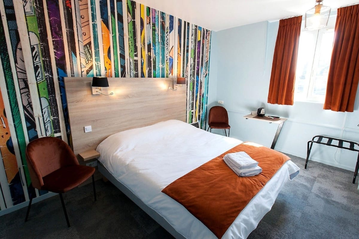 Premium bedding, desk, free WiFi, bed sheets
