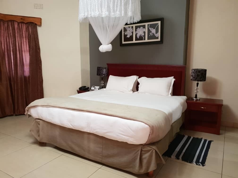 Deluxe Double Room | Minibar, desk, laptop workspace, soundproofing