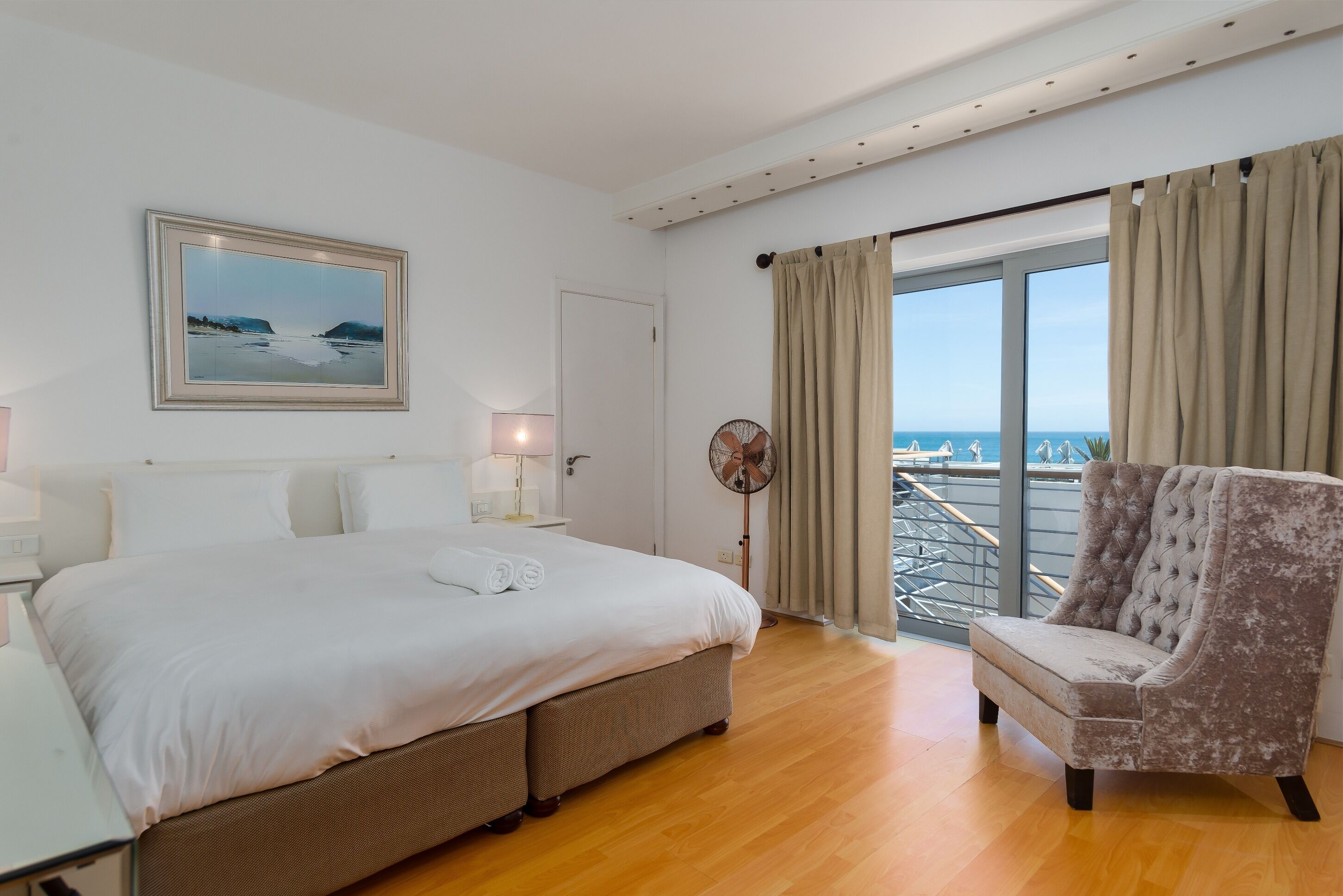 1 soverom, strykejern/-brett, wi-fi og sengetøy