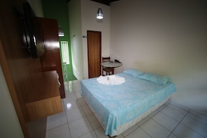 Minibar, free WiFi, bed sheets