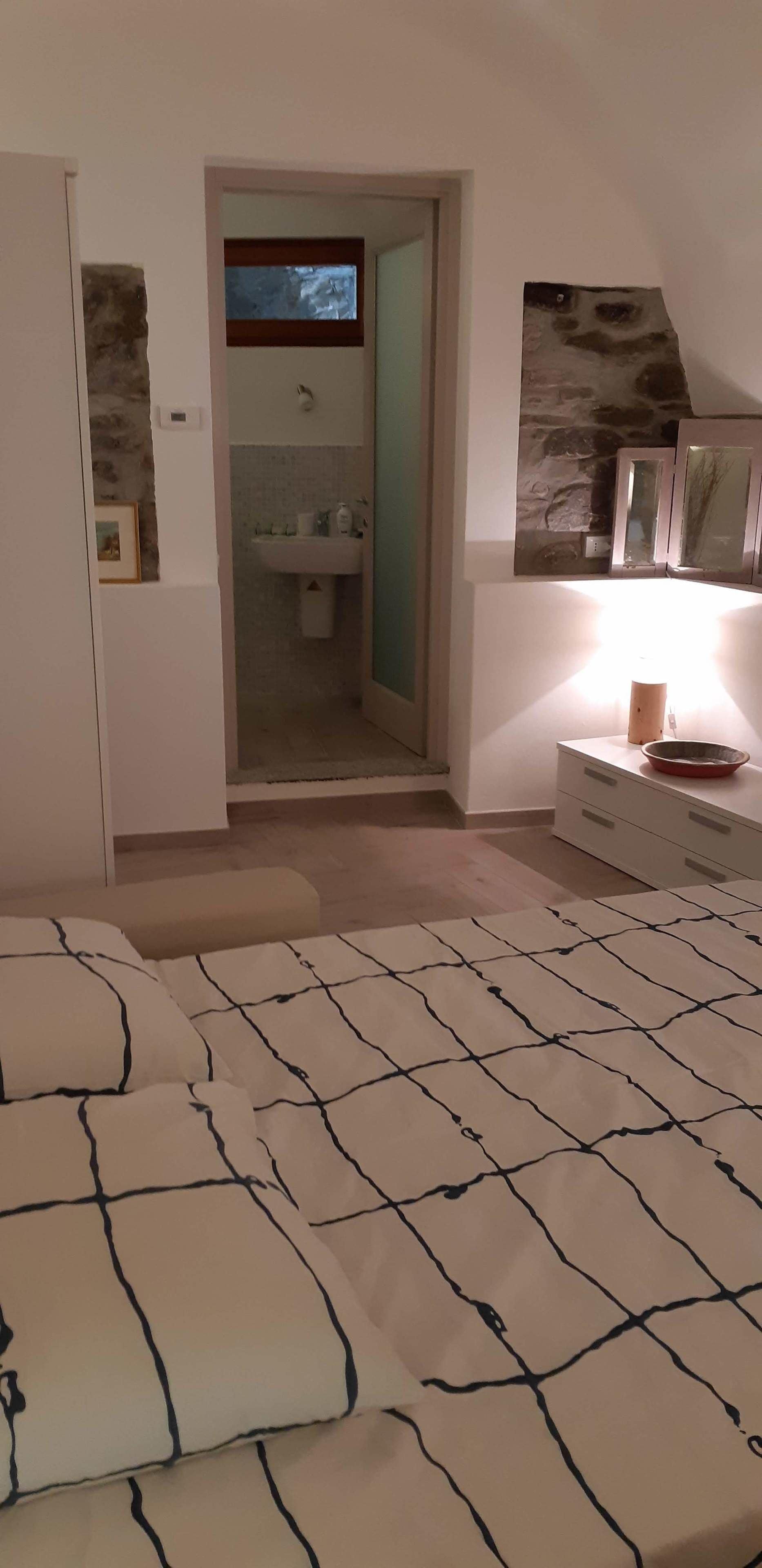 Studio | Individually decorated, individually furnished, iron/ironing board