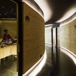 Espace de soins pour les couples, sauna, bain à remous, hammam, hammam