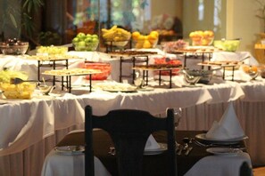 Desayuno buffet incluido todos los días