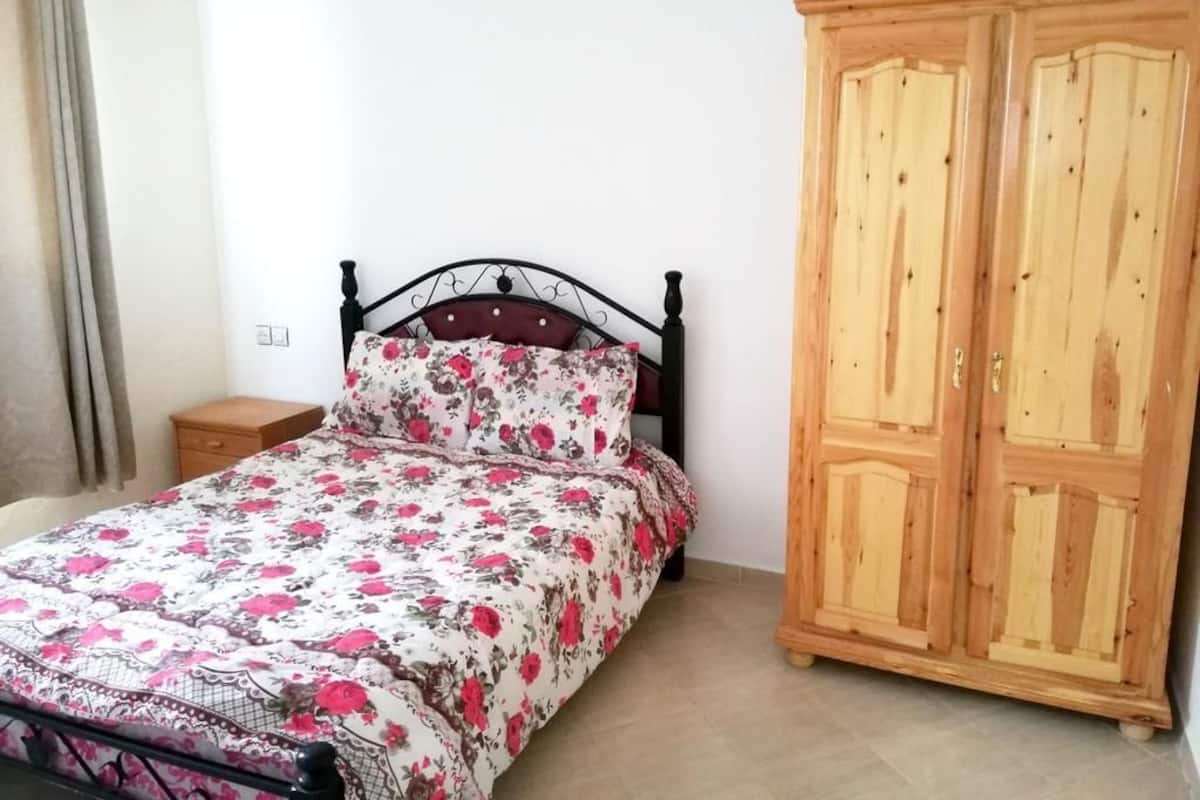Apartment | 2 bedrooms, iron/ironing board, free WiFi, bed sheets