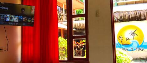 Laptop workspace, iron/ironing board, free WiFi, bed sheets