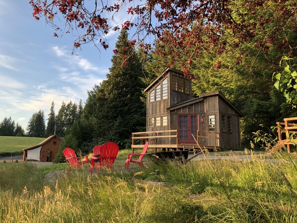 The Rainier | Exterior - Clydesdale Outpost (Amboy)
