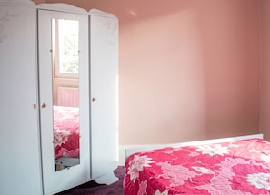 1 bedroom, iron/ironing board
