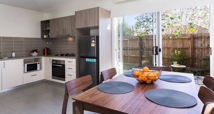 Spacious 2 Bedroom & Parking Near Central Cessnock