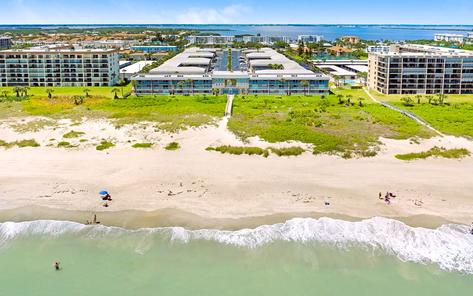 Liegestühle, Strandtücher