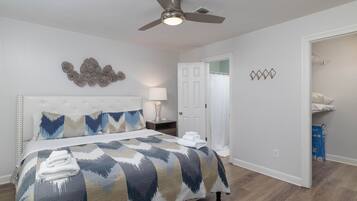 Iron/ironing board, free WiFi, bed sheets