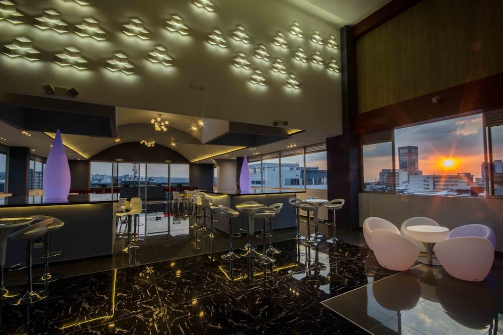 Luma Plaza Hotel