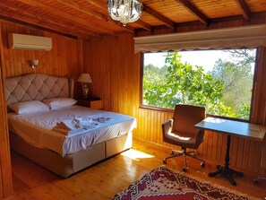 Ropa de cama hipoalergénica, edredón, minibar y escritorio 