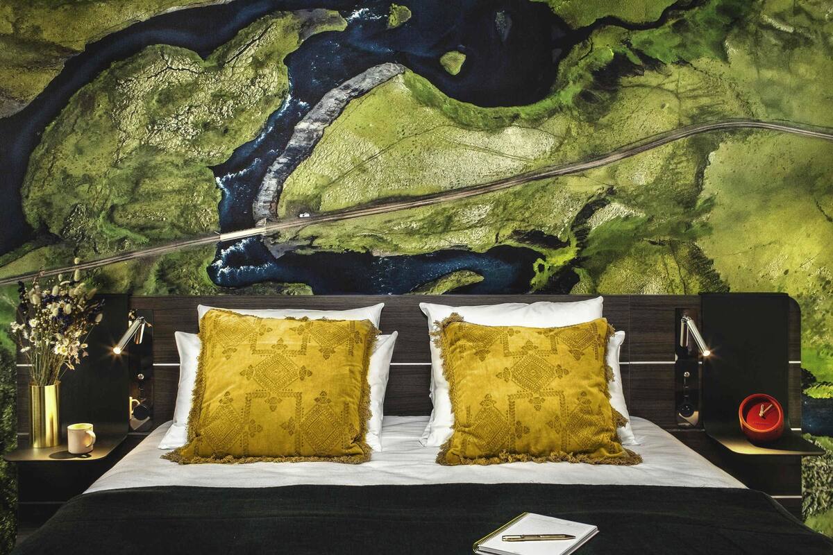 Classic Room, 1 King Bed | Hypo-allergenic bedding available, memory foam beds, in-room safe