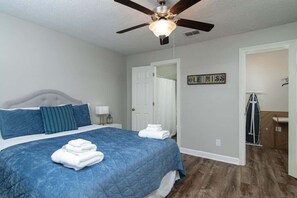 2 chambres, fer et planche Ă repasser, Wi-Fi gratuit, draps fournis