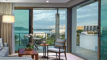 Suite, 1 King-Bett und Schlafsofa, eigener Pool, Meerblick | Ausblick vom Zimmer